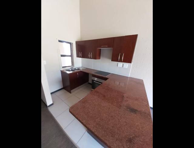 1 BEDROOM PROPERTY TO RENT IN JACKAL CREEK GOLF ESTATE